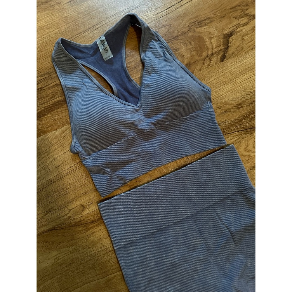 NWOT Ribbed Active Set